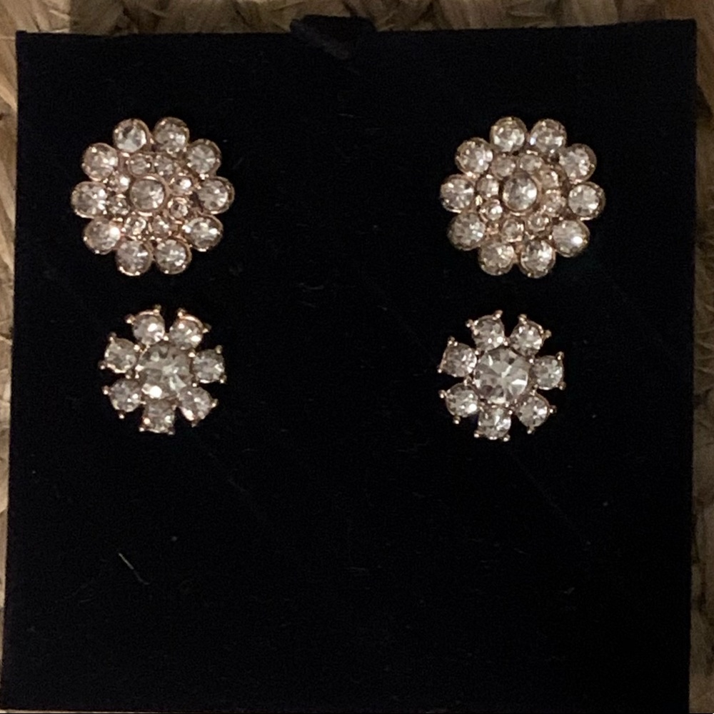 Women’s flower earrings